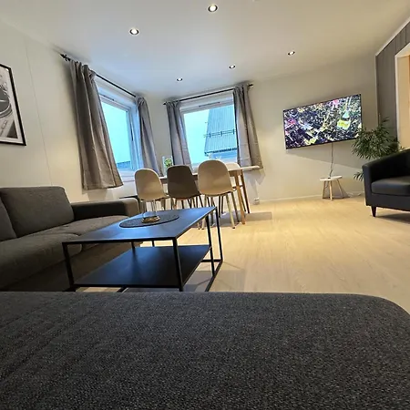 Leilighet Med 5 Soverom - Montis Tromsø Exteriör bild
