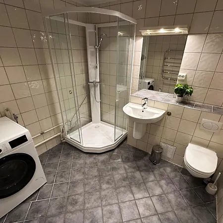 Leilighet Med 5 Soverom - Montis Tromsø Exteriör bild