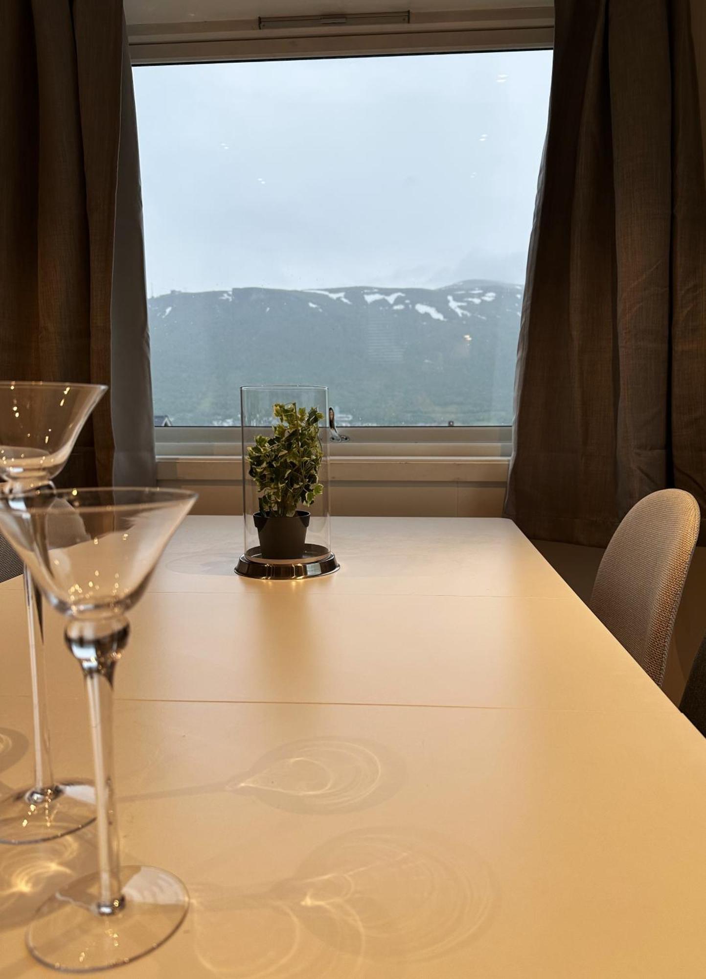 Apartment Med 5 Soverom - Montis